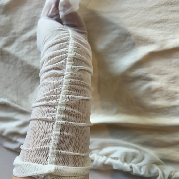 Free People Cream Sheer Sleeve Blouse - Picture 3 of 4